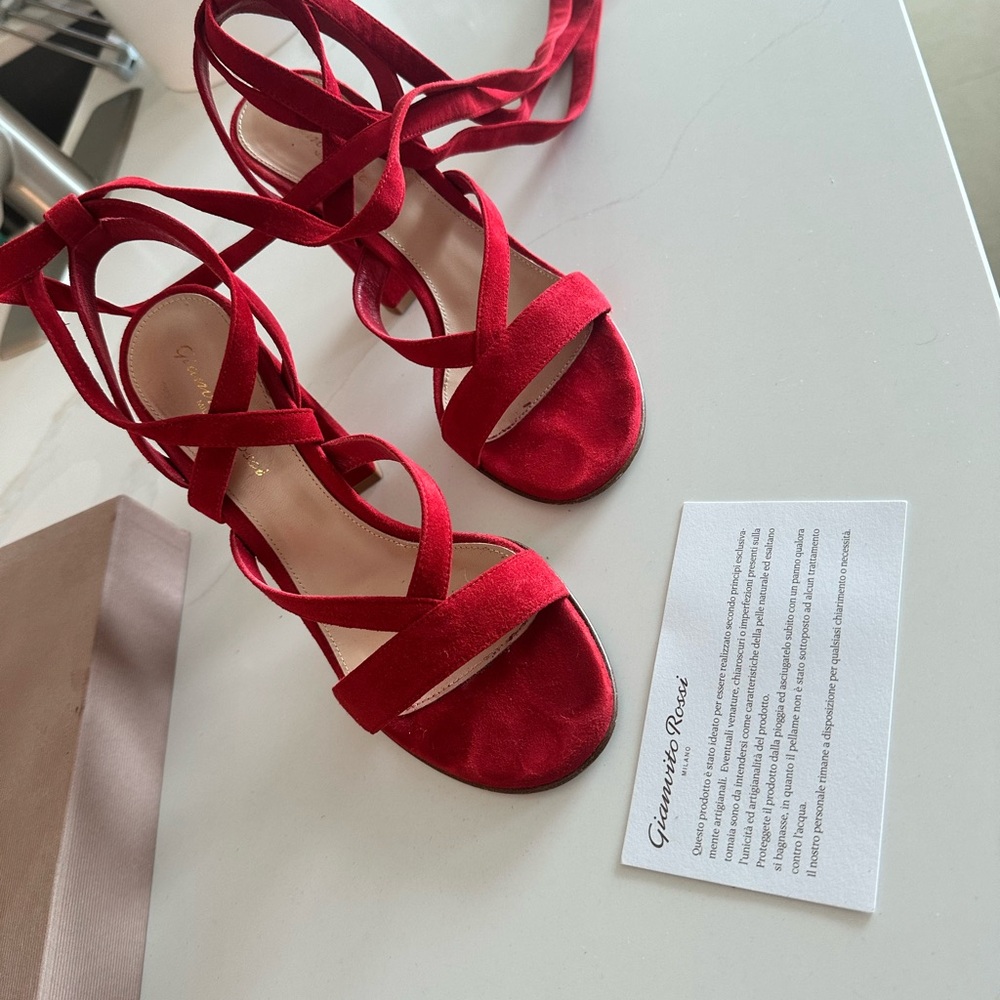 Gianvito Rossi Red Heels Elegant and Chic